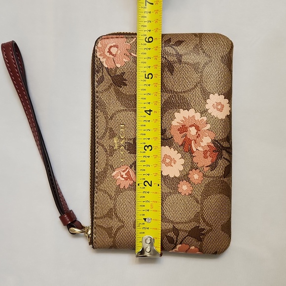 Coach Signature Canvas Leather Floral Print wristlet - Picture 13 of 14